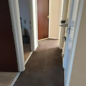  Apartment Zone 2 Lovely 4 Bedroom - 3 Trowbridge Road